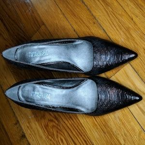 Kenneth Cole Reaction pump it up heels